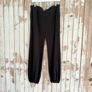 Black Joggers in light sweater material, Tagged size XXL but runs more L-XL